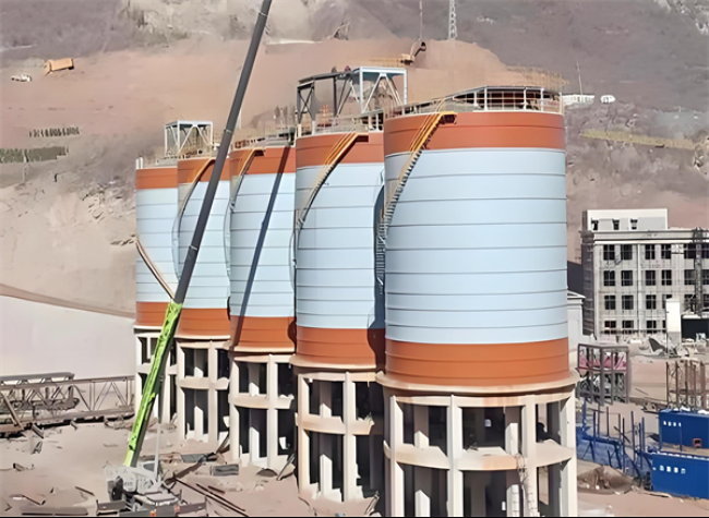 鸠江高架钢板仓